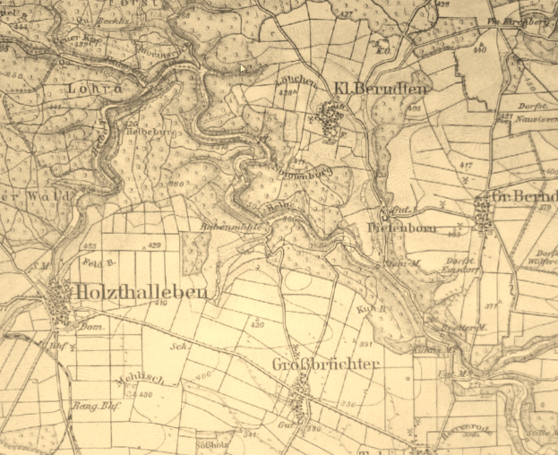Ein detaillierter alter Stadtplan von Holzthalleben, Deutschland, der Straßen, Gebäude und weitere Merkmale mit Textbeschriftungen zeigt.