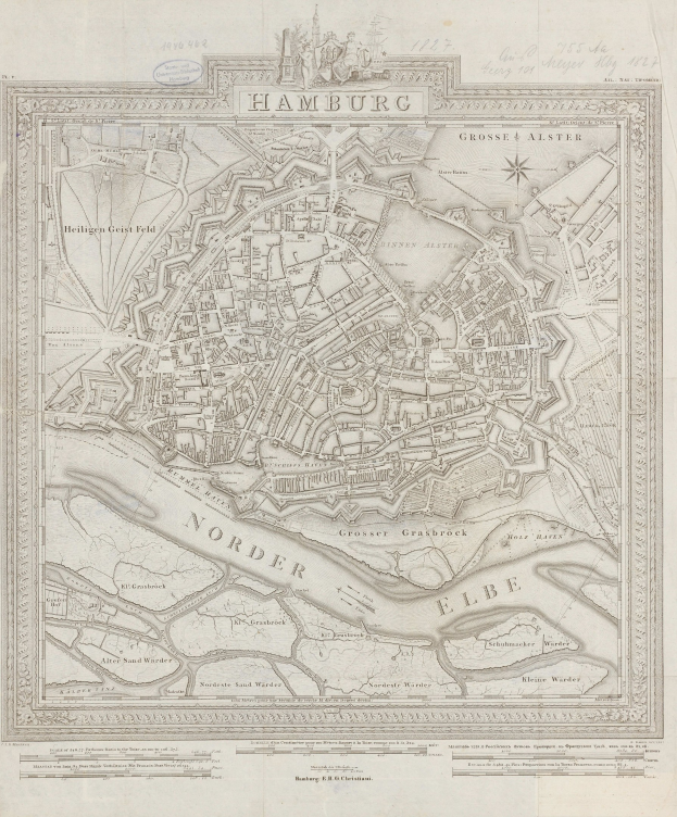Alte Karte von Hamburg, Deutschland, auf Papier gedruckt, zeigt Straßen und Landmarken mit klassischem Erscheinungsbild.