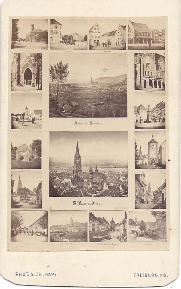 Ein altes Schwarz-Weiß-Foto von Freiburg, Deutschland, das verschiedene Gebäude, Bäume und Menschen zeigt, mit Text am unteren Rand, der den Standort identifiziert.