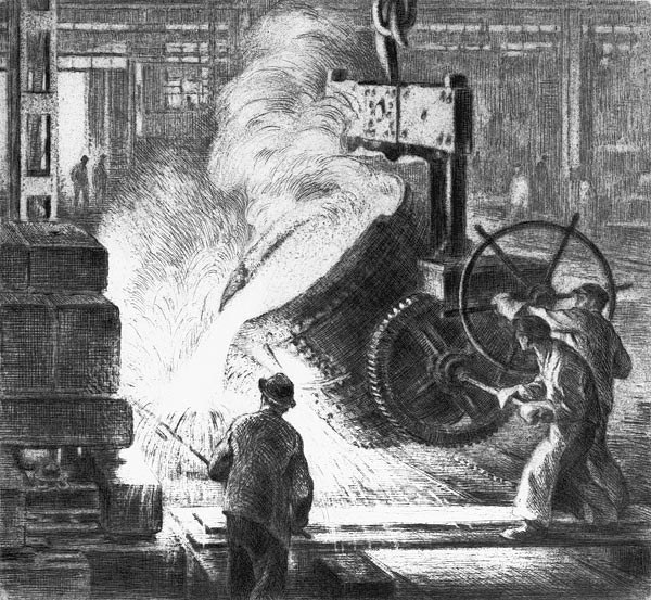 Drei Männer, die in einer Fabrik arbeiten, mit einer Maschine, die Rauch ausstößt, Kisten auf der linken Seite und eine Wand im Hintergrund.