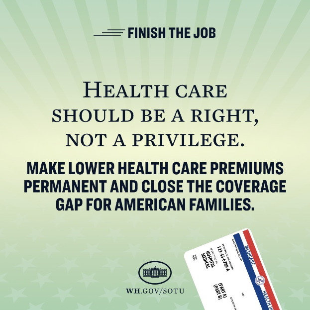Plakat mit Text "Beende den Job: Gesundheit sollte ein Recht sein, nicht ein Privileg" und einer Karte mit der Aufschrift "Mache niedrigere Gesundheitsprämien permanent und schließe die Versorgungslücke für amerikanische Familien."