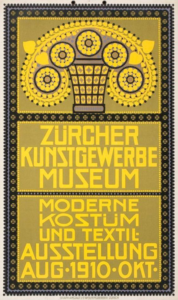 Ein Plakat für das Zürcher Kunstgewerbe Museum in Berlin, Deutschland, 1910, mit einem gelben Hintergrund, einer schwarzen und weißen Illustration eines Museumsgebäudes und fetter schwarzer Schrift, die "Zürcher Kunsthwerbe Museum" liest.