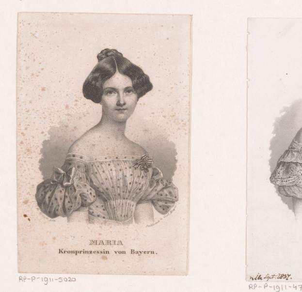 Eine Zeichnung einer Frau in einem Kleid, identifiziert als Maria Kronprinzessin von Bayern, mit einem menschlichen Gesicht in der Mitte, neben einer weiteren Zeichnung derselben Frau auf der rechten Seite und Text unten.